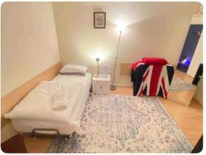 Single Room - Kings Cross, Female Only,, Guest House